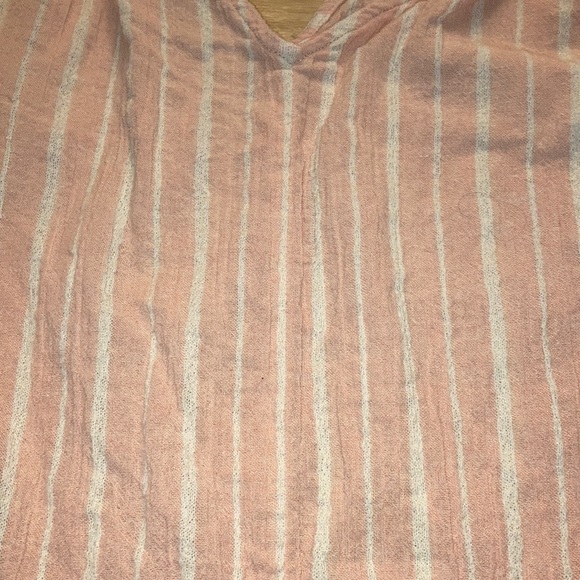 Size Small Jessica Simpson Cold Shoulder Peach & White Striped Shirt - Picture 6 of 8